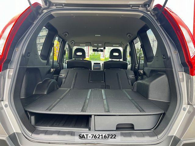 Nissan X-TRAIL 2013-11 8318263-21