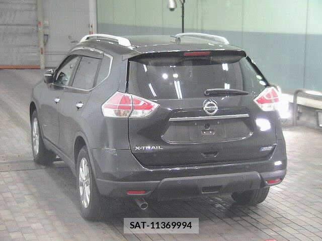 Nissan X-TRAIL 2015-08 8300321-1