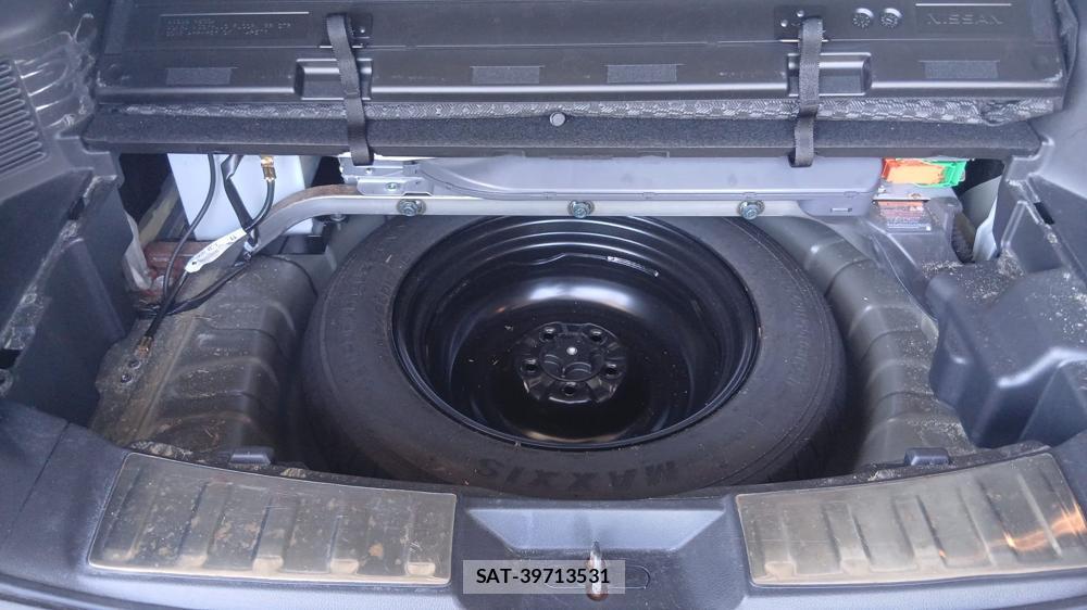 Nissan X-TRAIL 2016-02 7610985-19