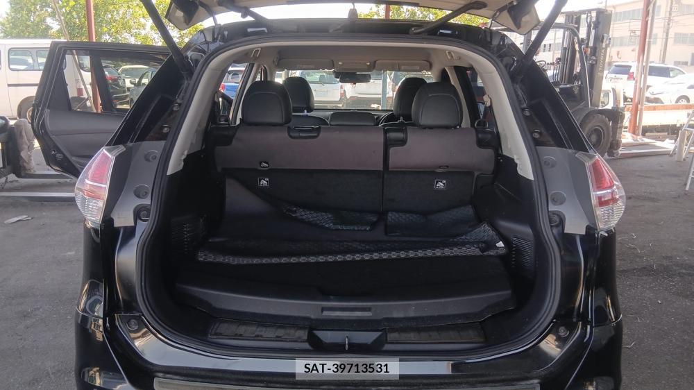 Nissan X-TRAIL 2016-02 7610985-20