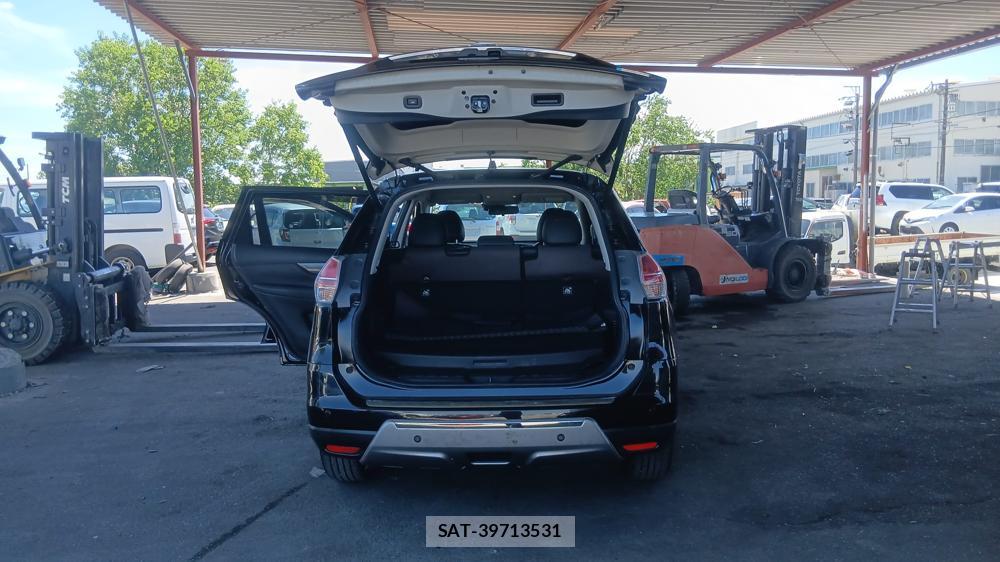 Nissan X-TRAIL 2016-02 7610985-21