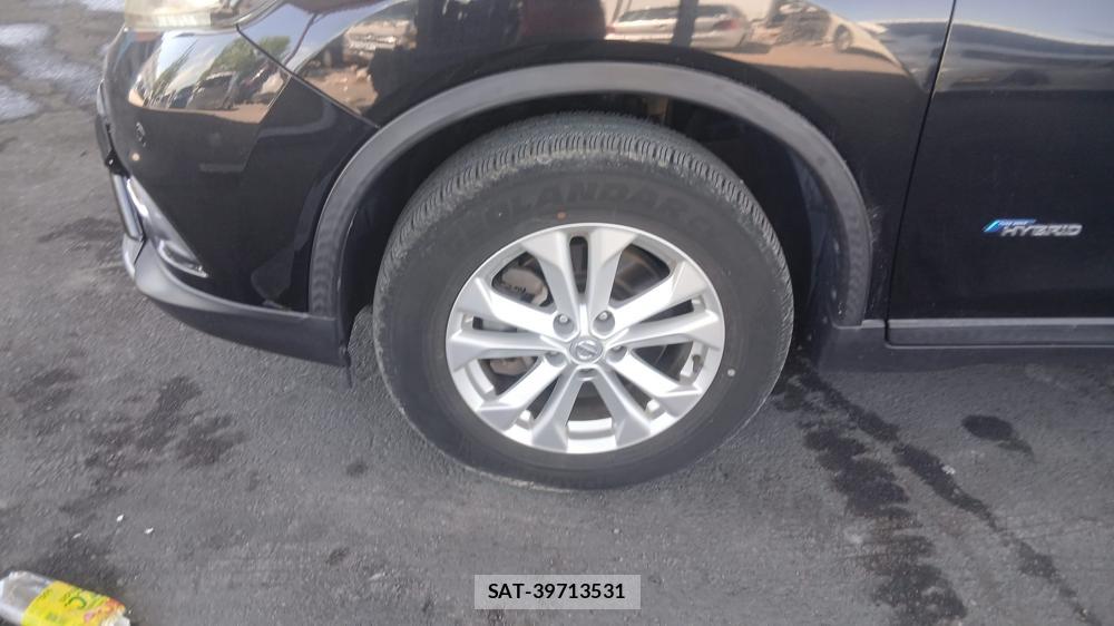 Nissan X-TRAIL 2016-02 7610985-24