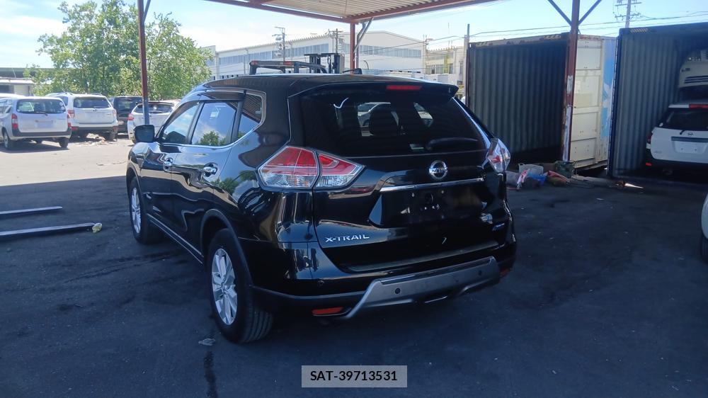 Nissan X-TRAIL 2016-02 7610985-2