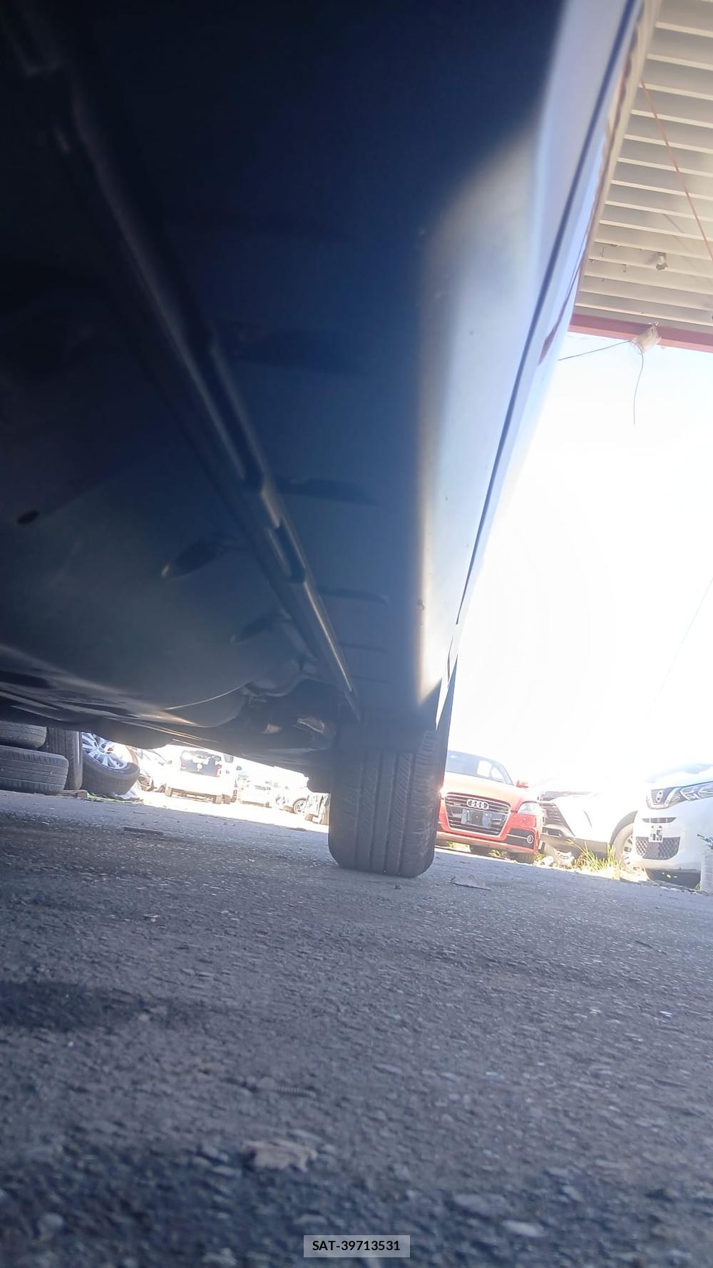 Nissan X-TRAIL 2016-02 7610985-31