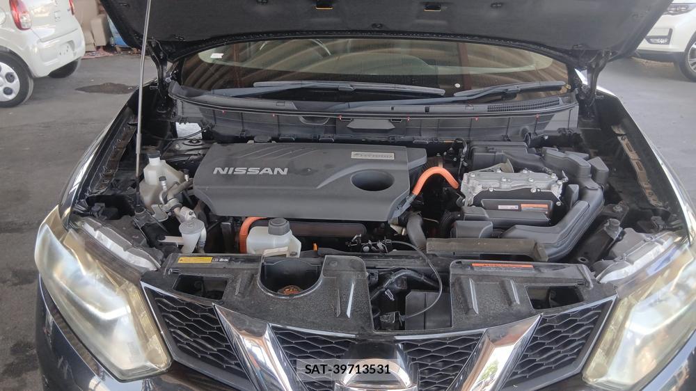 Nissan X-TRAIL 2016-02 7610985-33