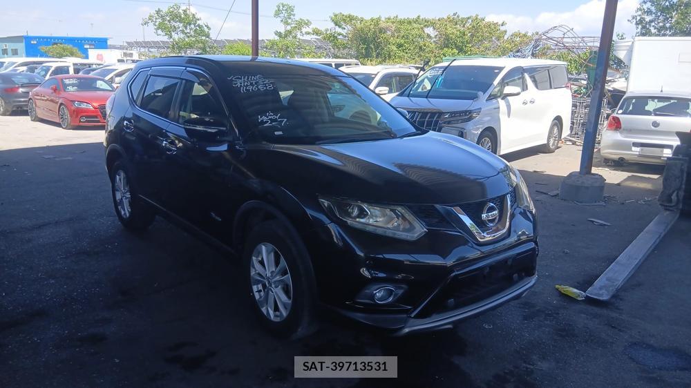 Nissan X-TRAIL 2016-02 7610985-6