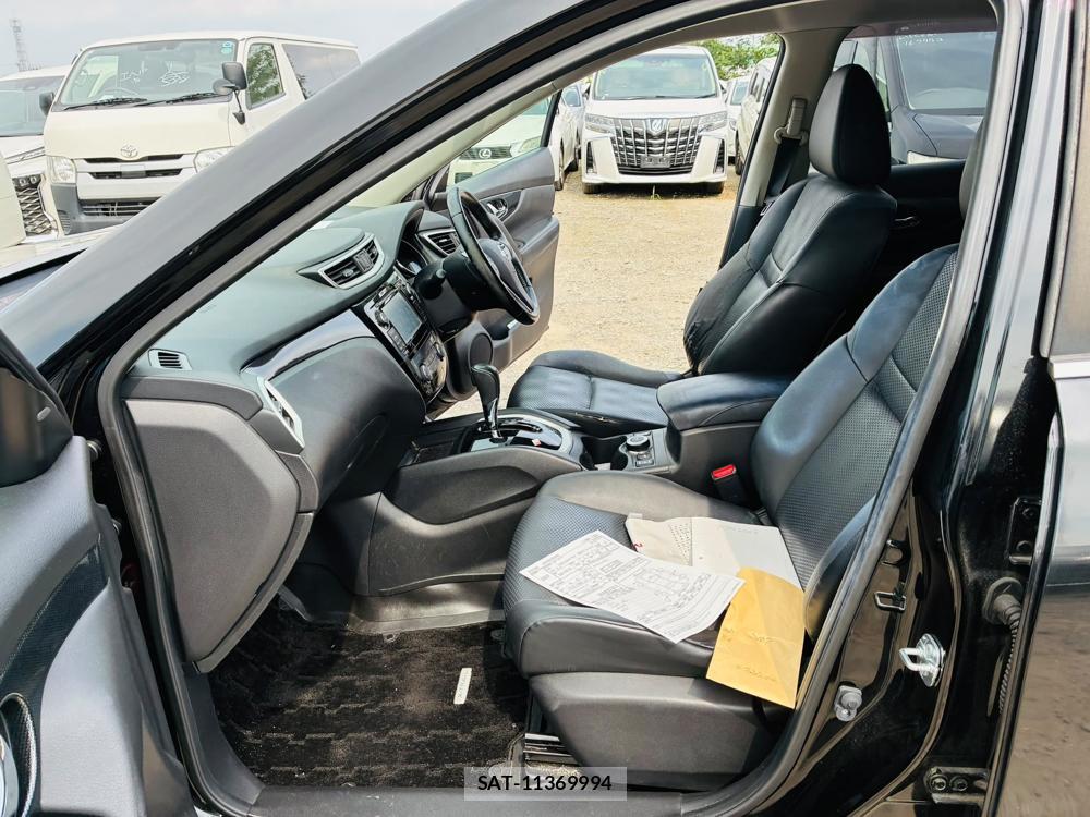 Nissan X-TRAIL 2015-08 8300321-10