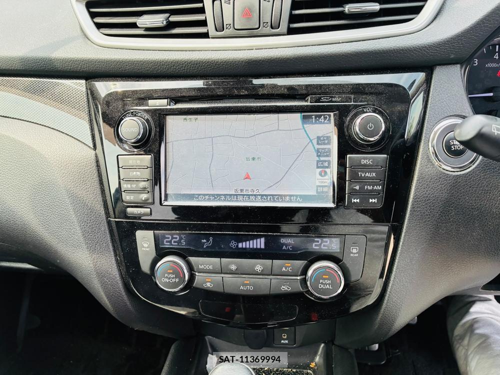 Nissan X-TRAIL 2015-08 8300321-18