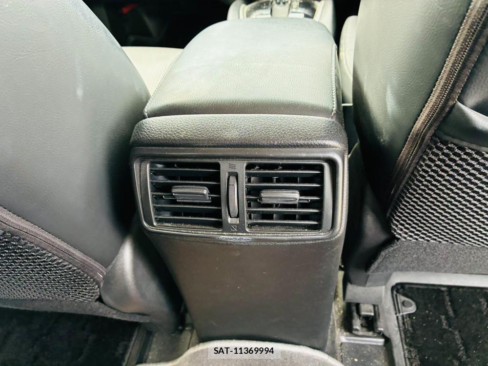 Nissan X-TRAIL 2015-08 8300321-20
