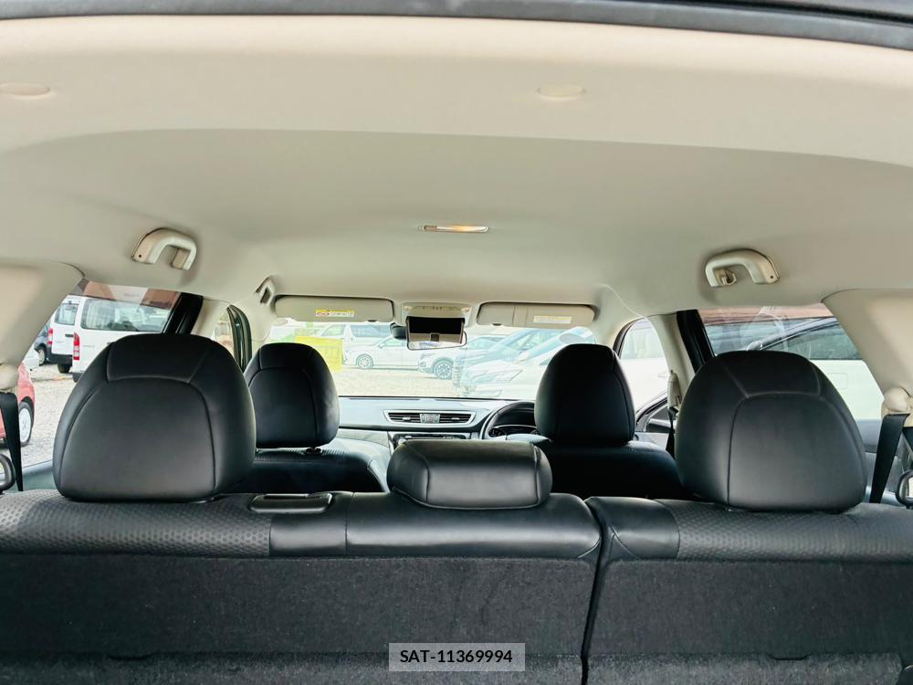 Nissan X-TRAIL 2015-08 8300321-23