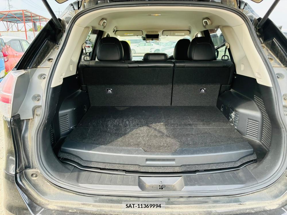 Nissan X-TRAIL 2015-08 8300321-24