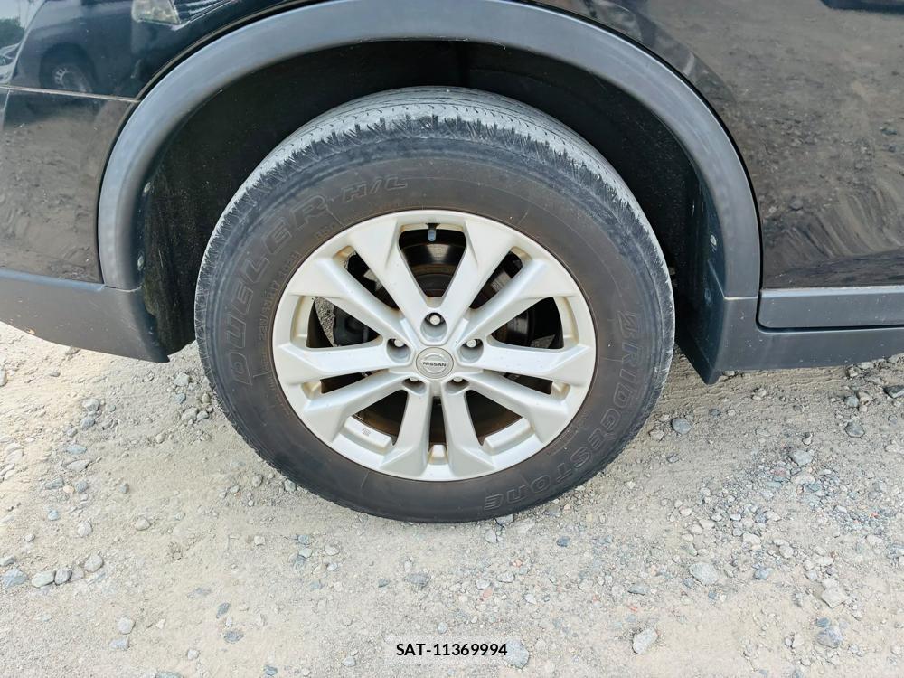 Nissan X-TRAIL 2015-08 8300321-26