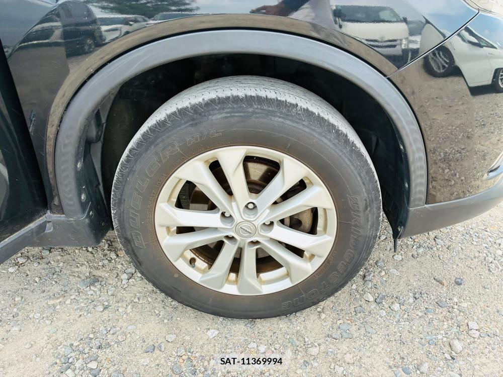 Nissan X-TRAIL 2015-08 8300321-27