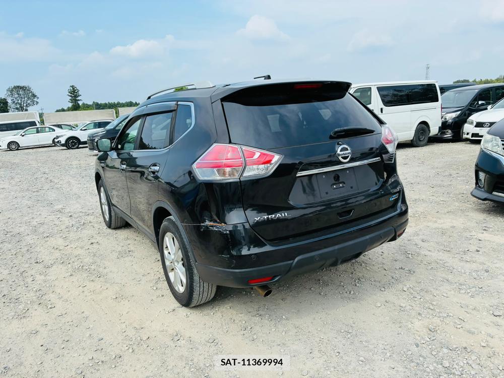 Nissan X-TRAIL 2015-08 8300321-2