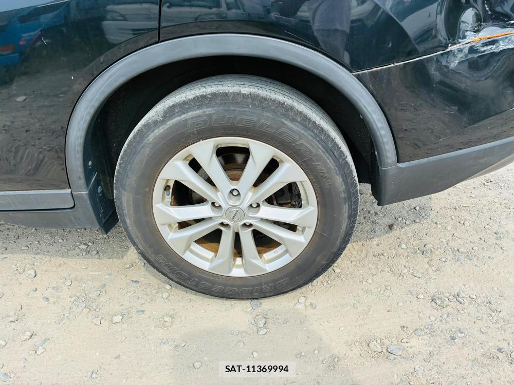 Nissan X-TRAIL 2015-08 8300321-29