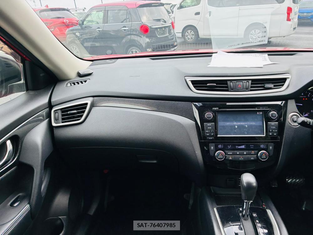 Nissan X-TRAIL 2015-09 8558053-17