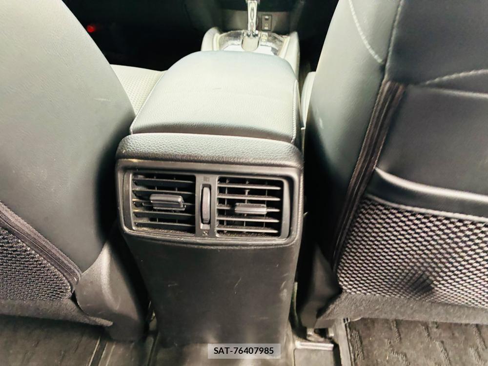 Nissan X-TRAIL 2015-09 8558053-22