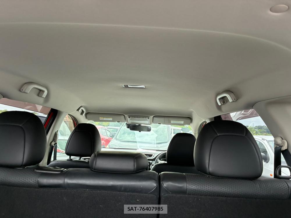 Nissan X-TRAIL 2015-09 8558053-25