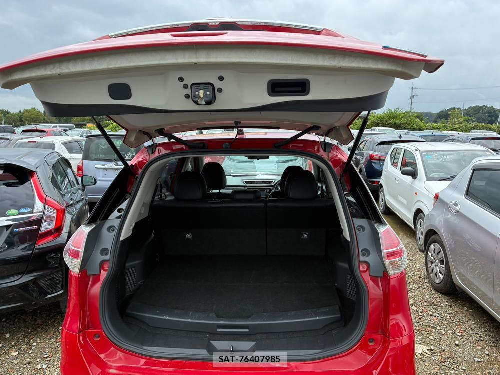 Nissan X-TRAIL 2015-09 8558053-27