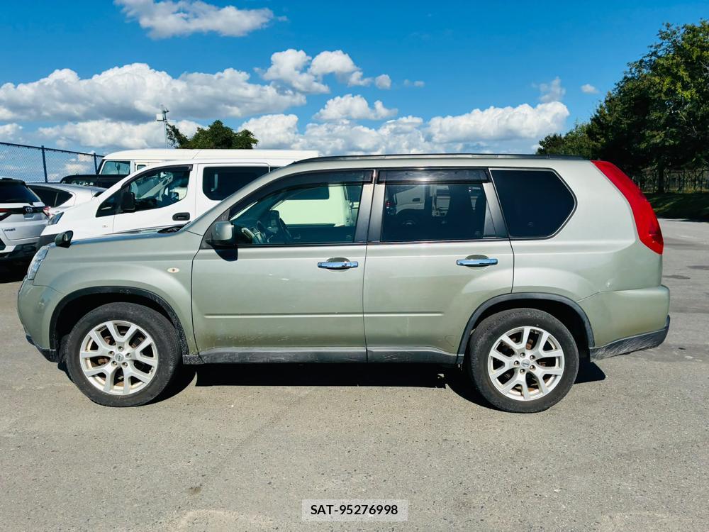 Nissan X-TRAIL 2013-07 8858418-1