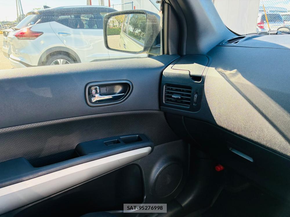 Nissan X-TRAIL 2013-07 8858418-23