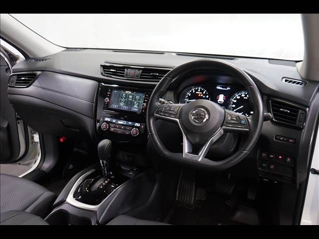 Nissan X-TRAIL 2019-07 486043-1
