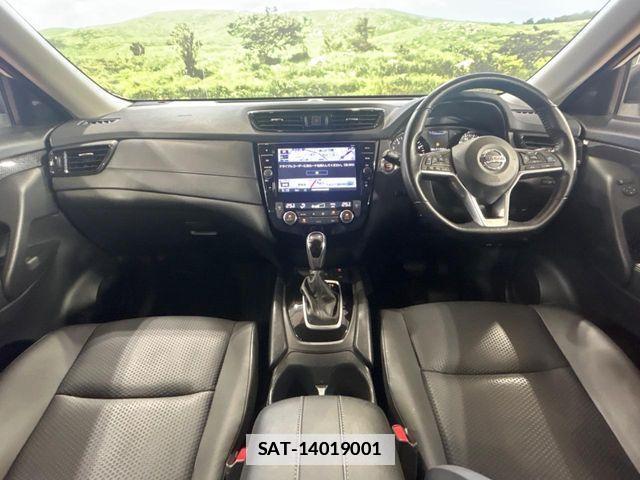Nissan X-TRAIL 2021-06 990307-1