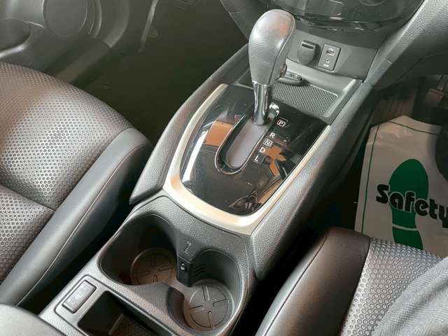 Nissan X-TRAIL 2016-06 3688696-18