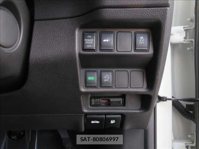 Nissan X-TRAIL 2017-07 4996204-13