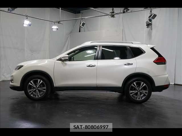 Nissan X-TRAIL 2017-07 4996204-14