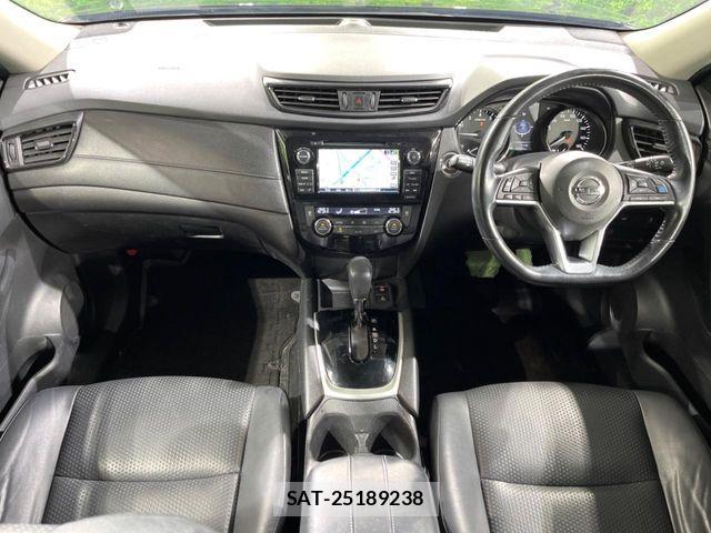 Nissan X-TRAIL 2018-01 5883456-1