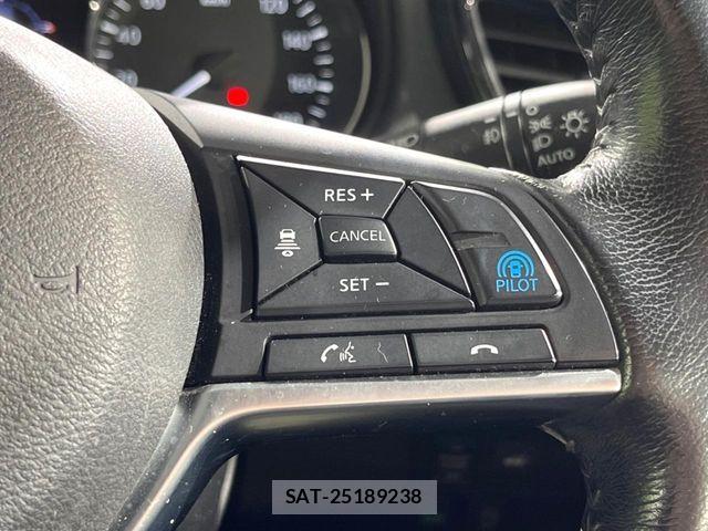 Nissan X-TRAIL 2018-01 5883456-5