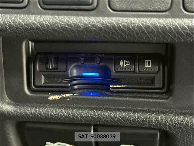 Nissan X-TRAIL 2019-07 5883443-12