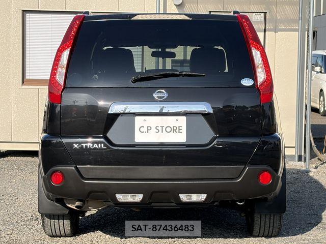 Nissan X-TRAIL 2013-07 5883519-13