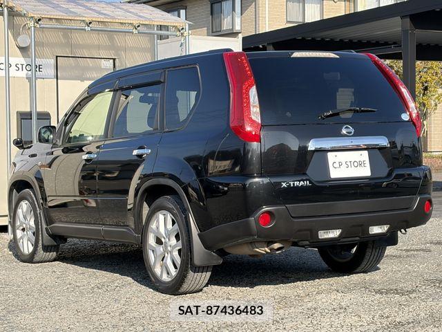 Nissan X-TRAIL 2013-07 5883519-15