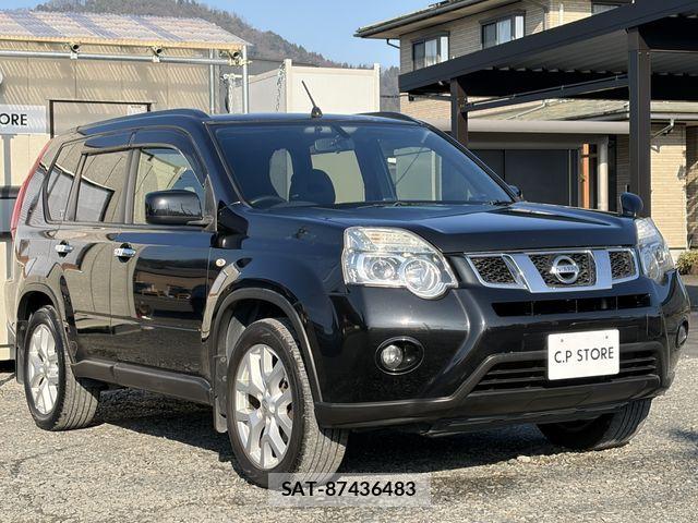 Nissan X-TRAIL 2013-07 5883519-16