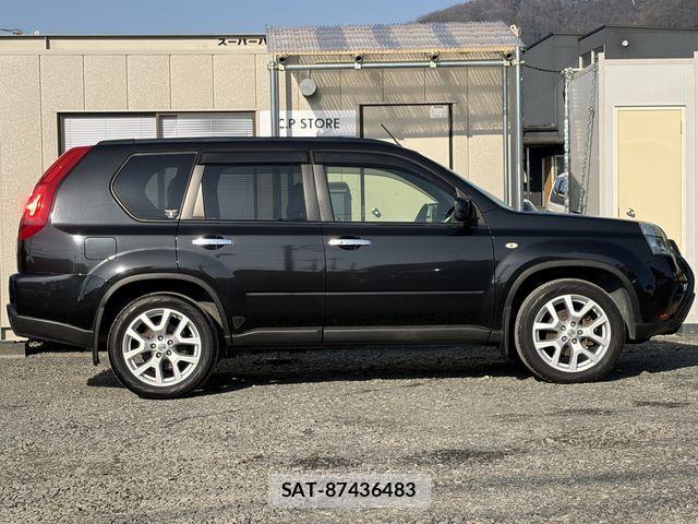 Nissan X-TRAIL 2013-07 5883519-18