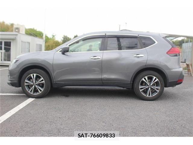 Nissan X-TRAIL 2017-10 6248537-13