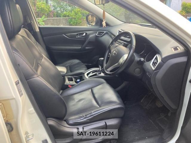 Nissan X-TRAIL 2015-05 6615868-13