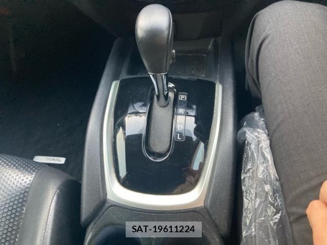 Nissan X-TRAIL 2015-05 6615868-21