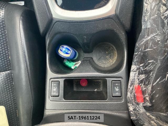 Nissan X-TRAIL 2015-05 6615868-22