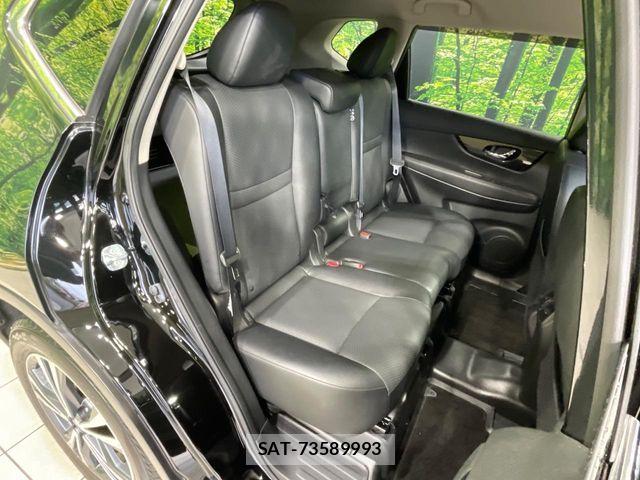 Nissan X-TRAIL 2018-02 6674245-8