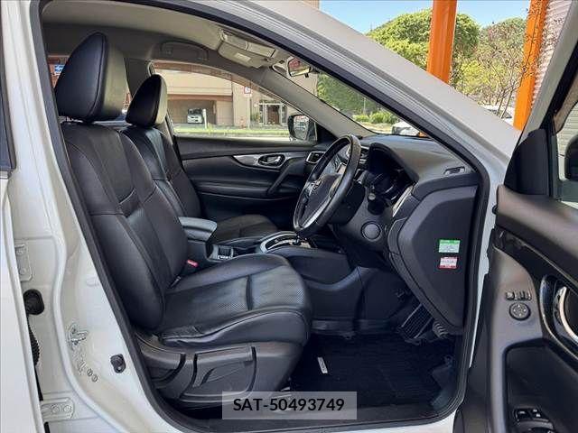 Nissan X-TRAIL 2015-10 6678870-15