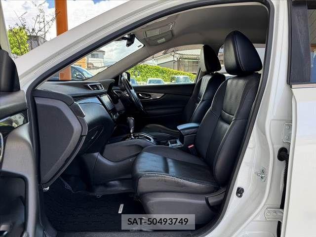Nissan X-TRAIL 2015-10 6678870-17