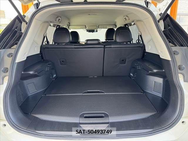 Nissan X-TRAIL 2015-10 6678870-19