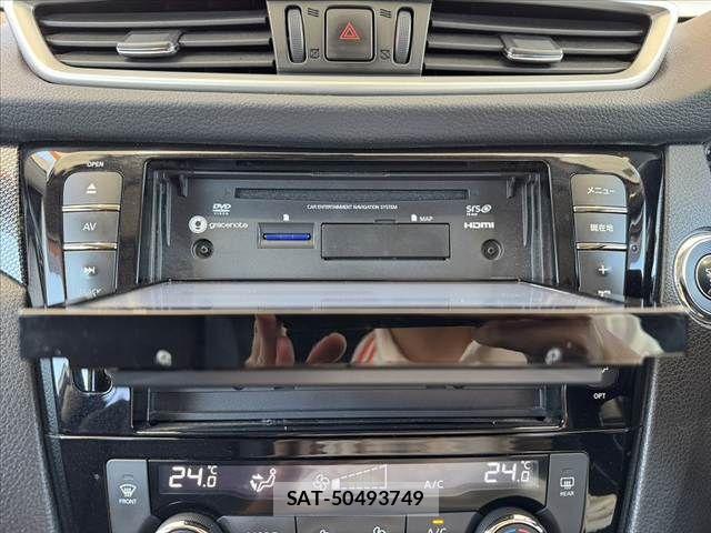 Nissan X-TRAIL 2015-10 6678870-23