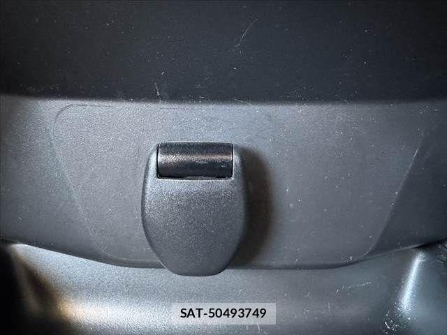 Nissan X-TRAIL 2015-10 6678870-25