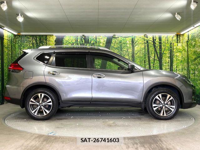 Nissan X-TRAIL 2018-08 6678869-18