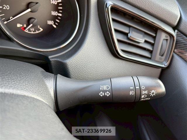 Nissan X-TRAIL 2019-03 6678867-27