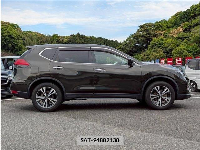 Nissan X-TRAIL 2019-05 6691356-9